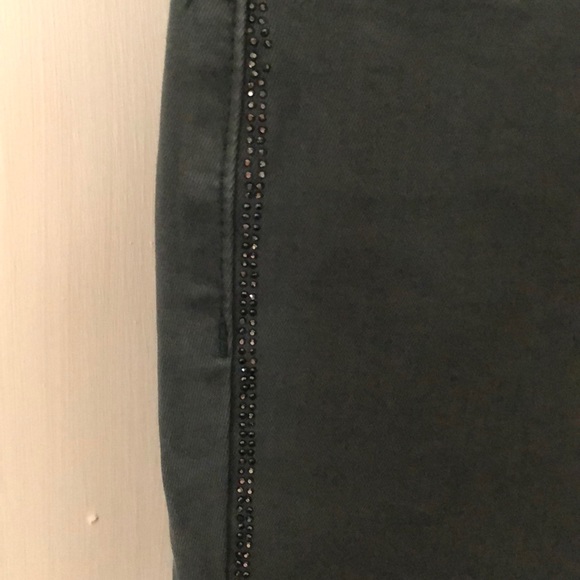 WHBM green skinny ankle crops with piping 2 nwot - Picture 3 of 6